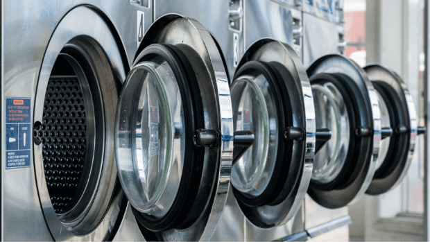 三共工業株式会社の業務用洗濯機の導入事例