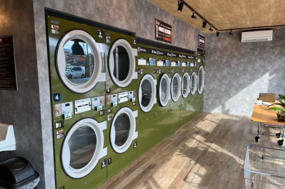 最新型洗濯乾燥機、中古乾燥機、ICV-4100CLを設置したリニューアル店舗